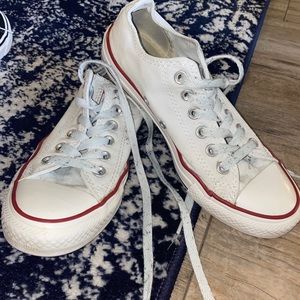 women’s size 7 white converse